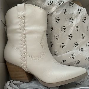 DV Dolce Vita white ankle cowboy boots. BRAND NEW in box. Size 7 in women’s.